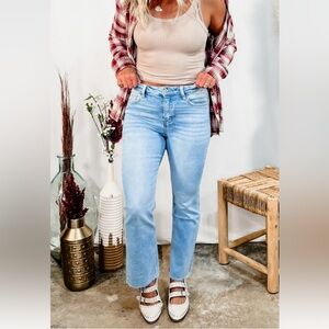 Vervet High Rise Cropped Flare Non-Distressed Light Wash Jeans Size 29